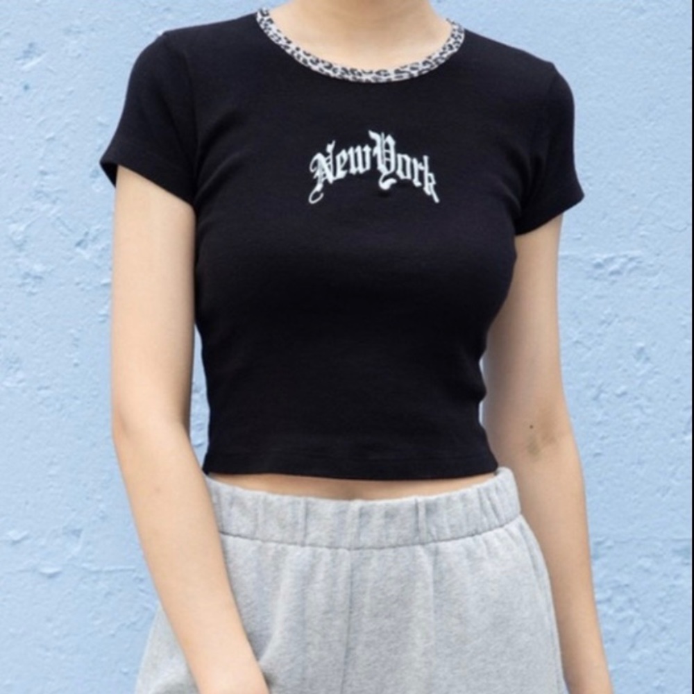 Brandy Melville New York top